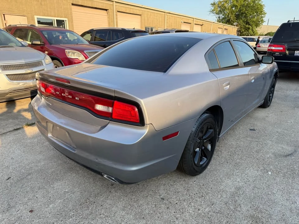 2014 Dodge Charger 7th Gen - Image 4 of 12