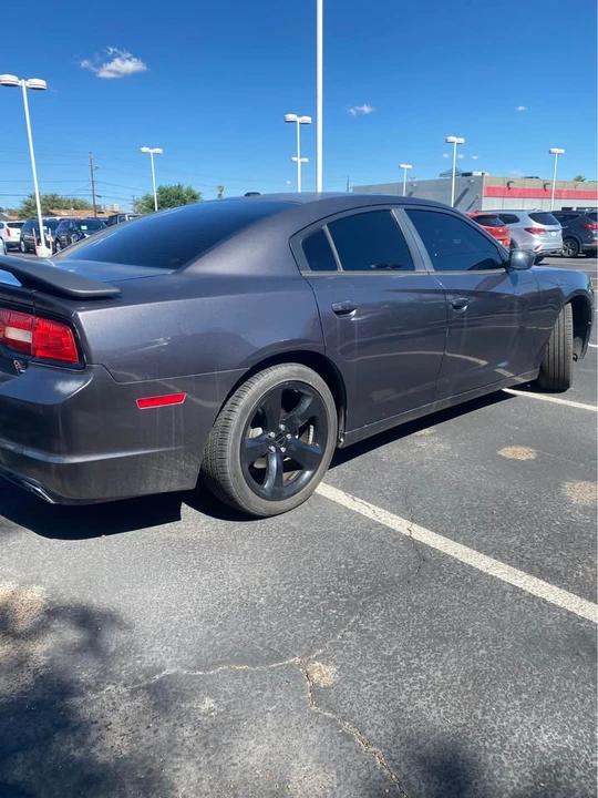 2014 Dodge Charger 7th Gen - Image 5 of 13