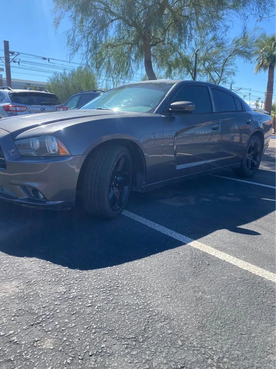 2014 Dodge Charger 7th Gen - Image 2 of 13