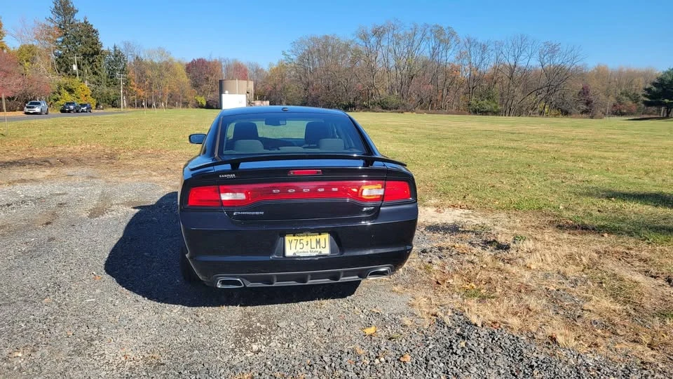 2014 Dodge Charger 7th Gen - Image 7 of 10