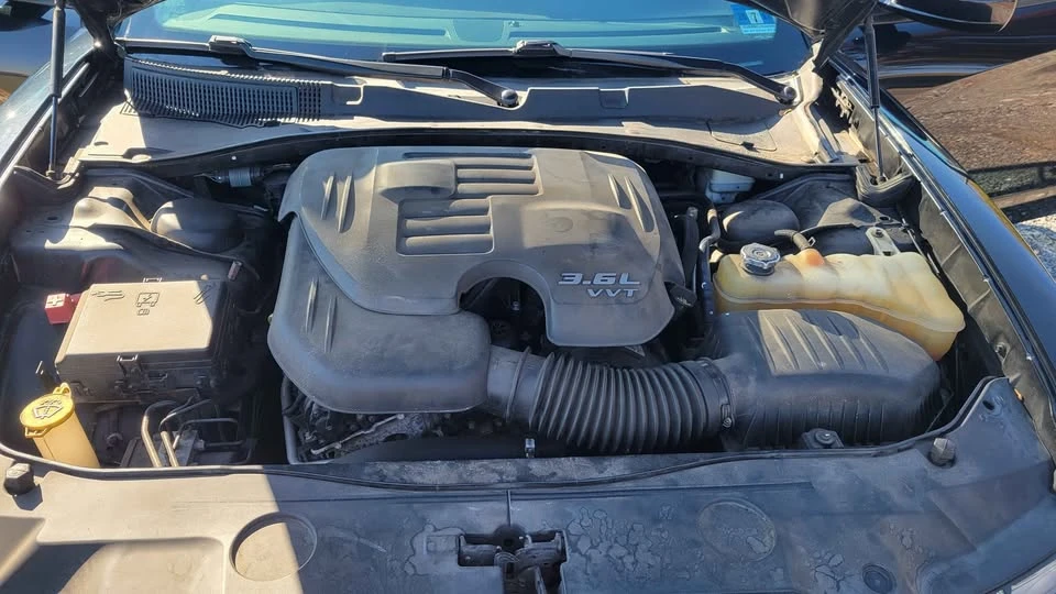 2014 Dodge Charger 7th Gen - Image 4 of 10