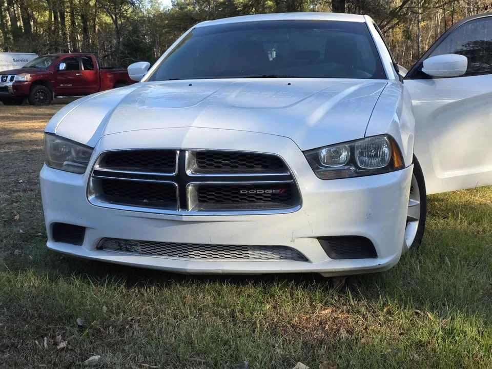 2014 Dodge Charger 7th Gen - Image 2 of 10