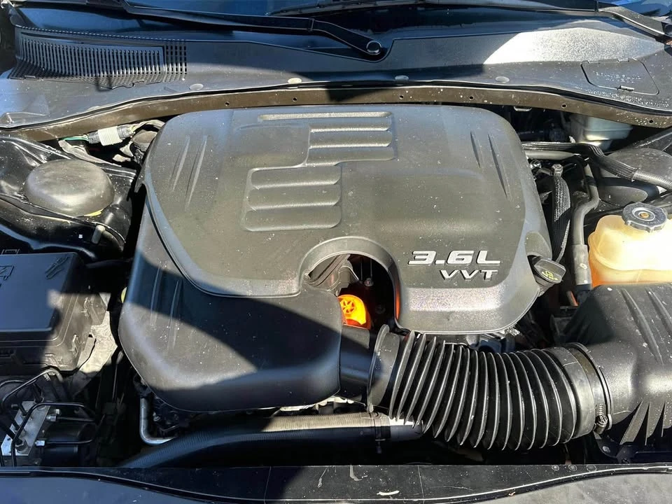 2014 Dodge Charger 7th Gen - Image 2 of 9