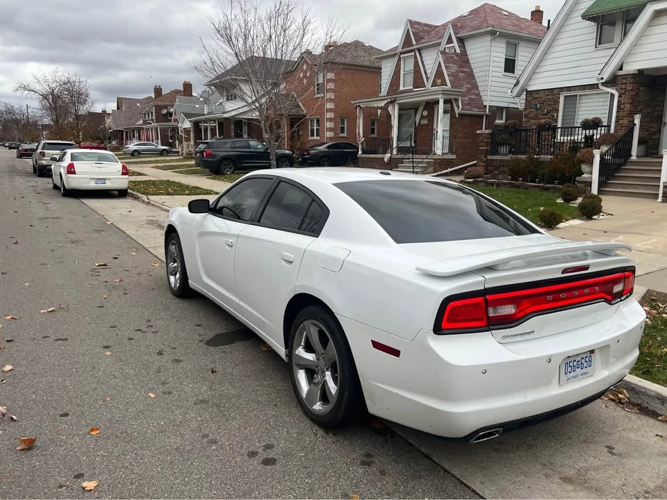 2014 Dodge Charger 7th Gen - Image 7 of 13