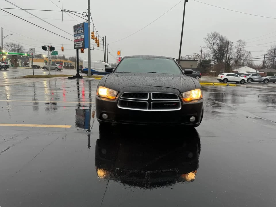 2014 Dodge Charger 7th Gen - Image 2 of 11