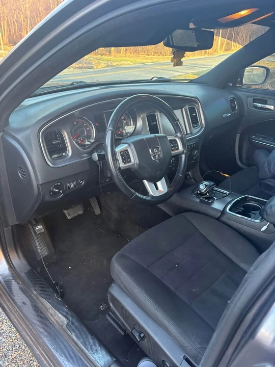 2014 Dodge Charger 7th Gen - Image 6 of 9