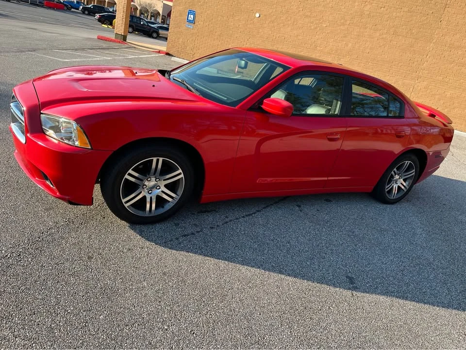 2014 Dodge Charger 7th Gen - Image 3 of 11