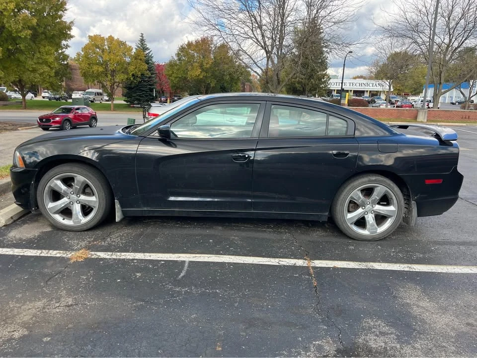 2014 Dodge Charger 7th Gen - Image 3 of 9