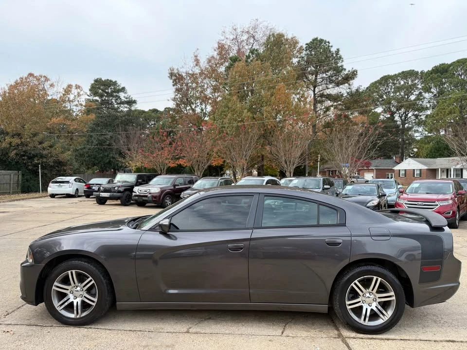 2014 Dodge Charger 7th Gen - Image 9 of 19