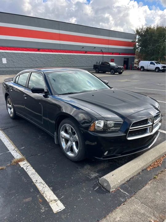 2014 Dodge Charger 7th Gen - Image 2 of 9