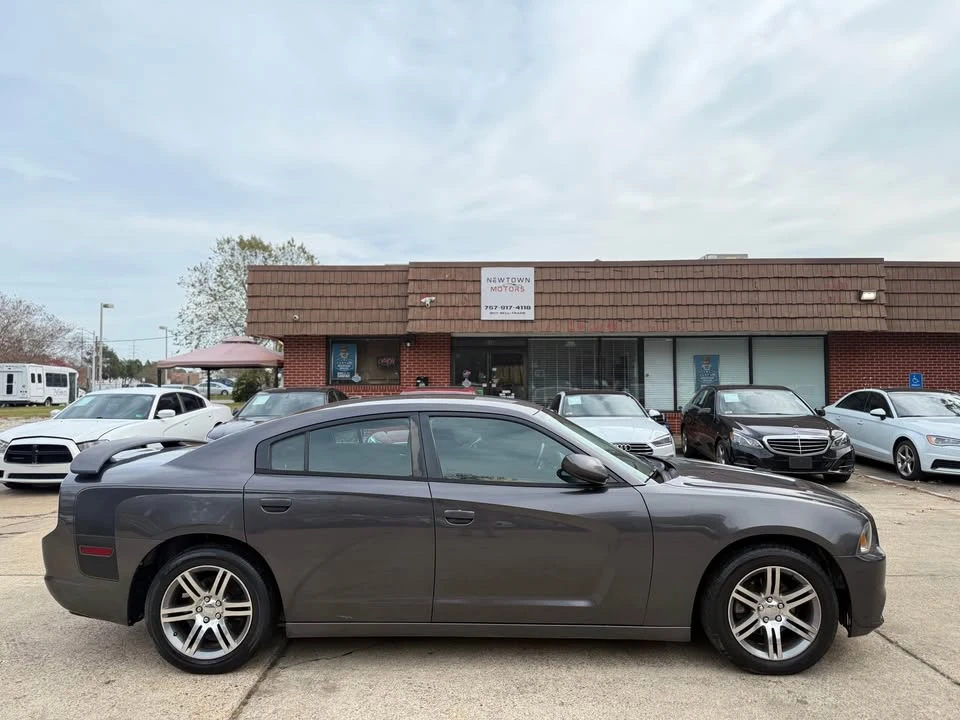 2014 Dodge Charger 7th Gen - Image 5 of 19