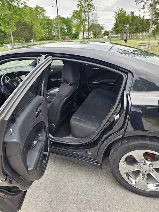 2014 Dodge Charger 7th Gen - Image 9 of 10