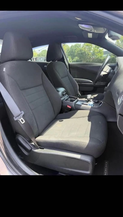 2014 Dodge Charger 7th Gen - Image 2 of 7