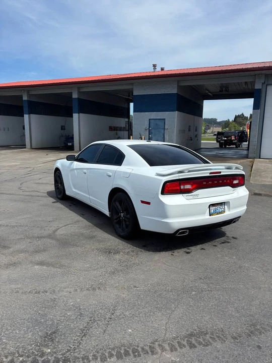 2014 Dodge Charger 7th Gen - Image 4 of 5