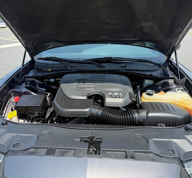 2014 Dodge Charger 7th Gen - Image 7 of 9