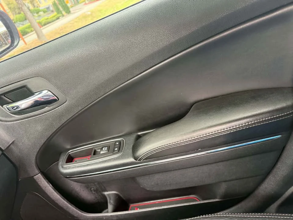 2014 Dodge Charger 7th Gen - Image 11 of 14