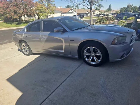 2014 Dodge Charger SXT Sedan 4D