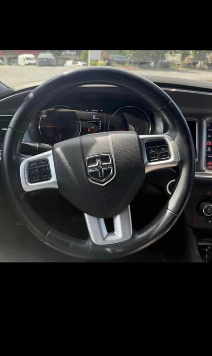 2014 Dodge Charger 7th Gen - Image 8 of 11