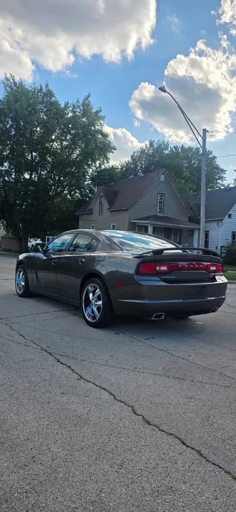 2014 Dodge Charger 7th Gen - Image 2 of 20