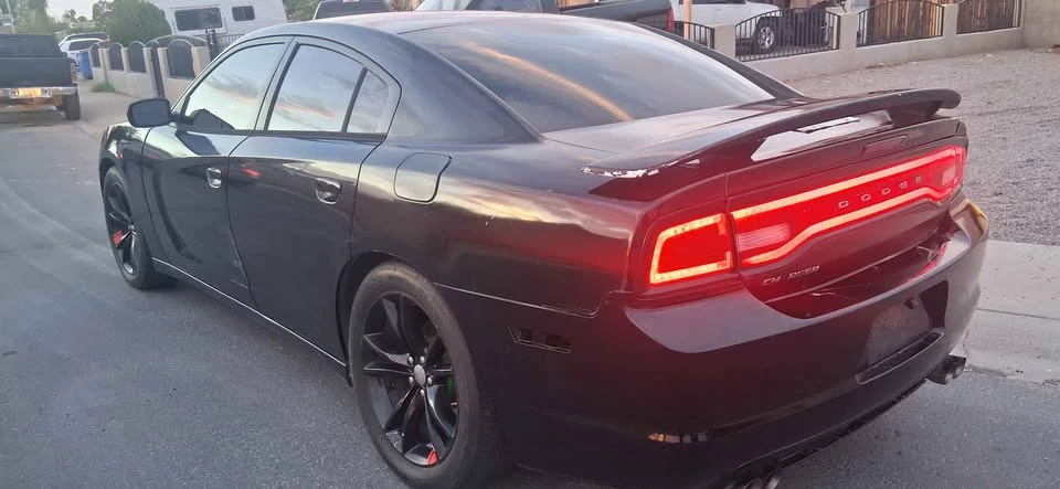 2014 Dodge Charger 7th Gen - Image 5 of 15