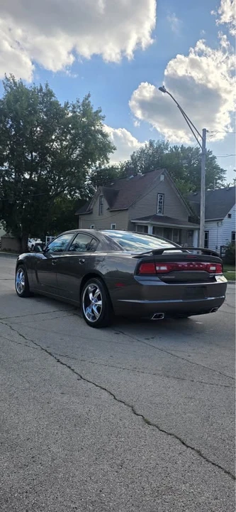 2014 Dodge Charger 7th Gen - Image 17 of 20