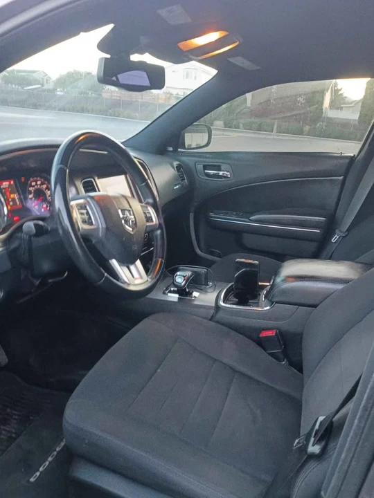 2014 Dodge Charger 7th Gen - Image 11 of 16