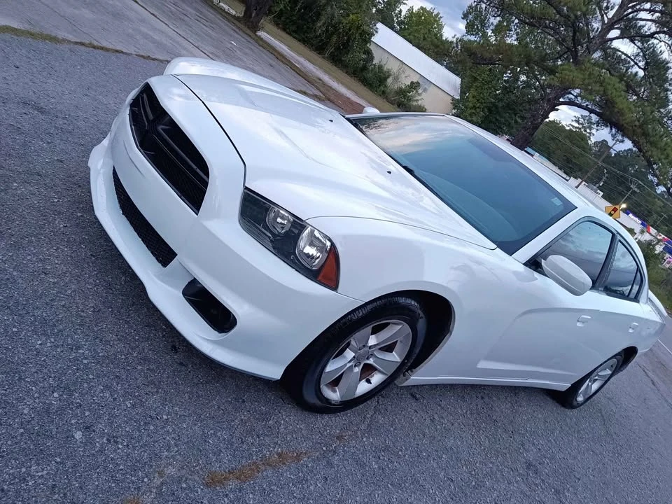2014 Dodge Charger 7th Gen - Image 4 of 11