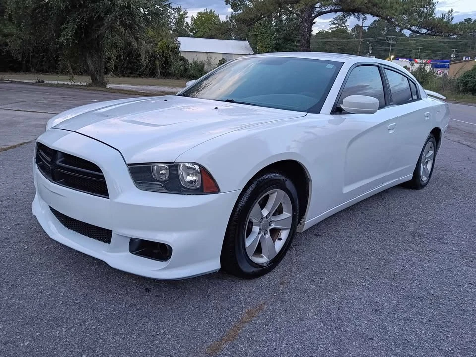 2014 Dodge Charger 7th Gen - Image 3 of 11
