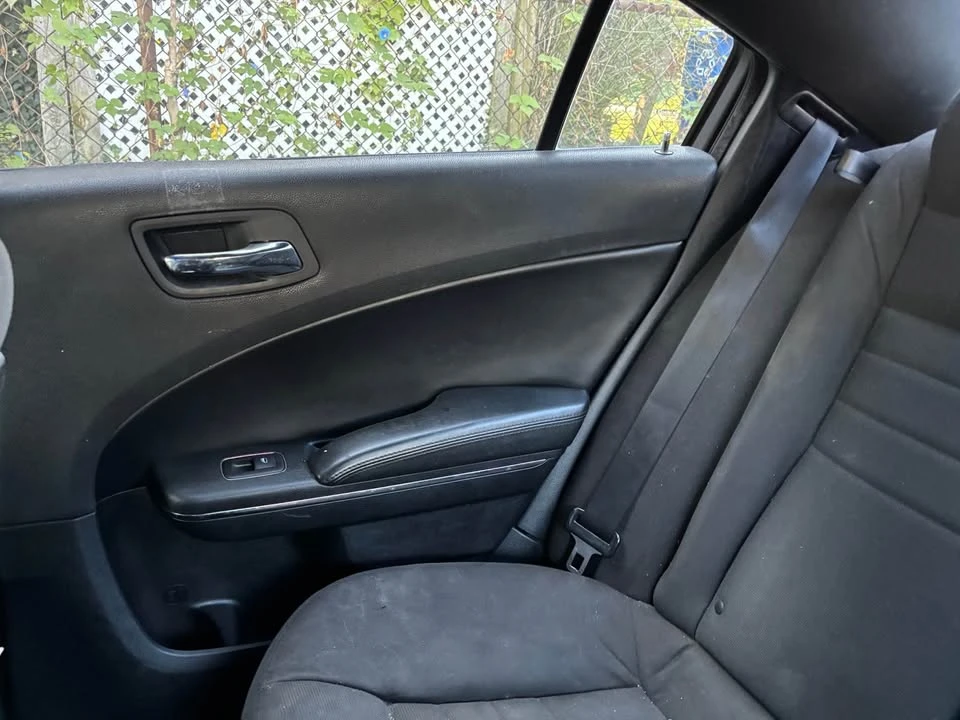 2014 Dodge Charger 7th Gen - Image 16 of 19