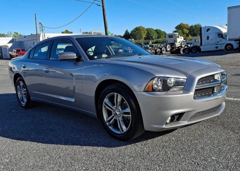 2014 Dodge Charger 7th Gen - Image 2 of 13