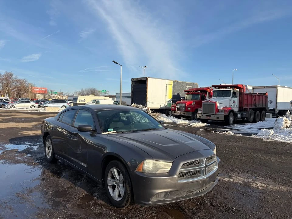 2014 Dodge Charger 7th Gen - Image 5 of 9