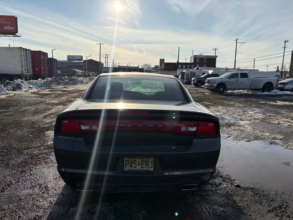 2014 Dodge Charger 7th Gen - Image 6 of 9