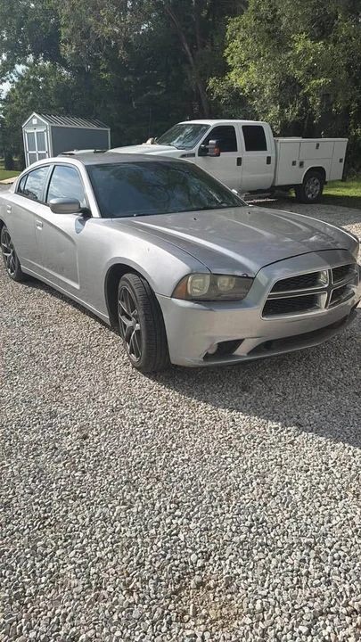 2014 Dodge Charger 7th Gen - Image 5 of 12