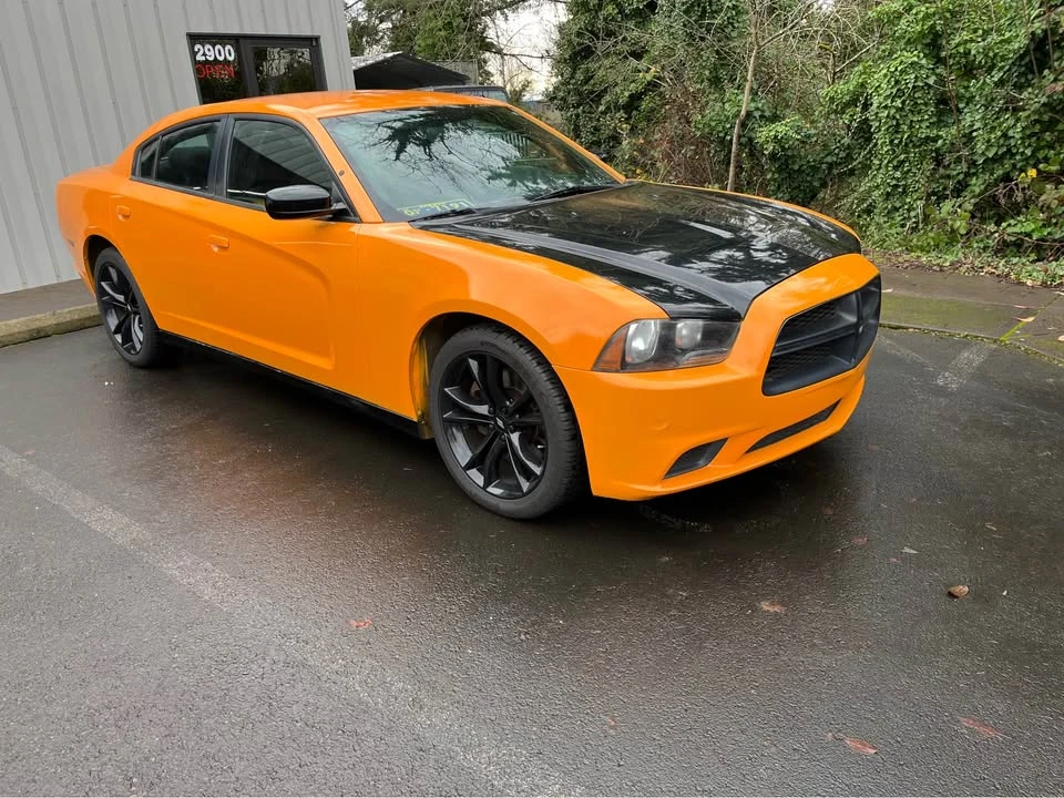 2014 Dodge Charger 7th Gen - Image 2 of 7