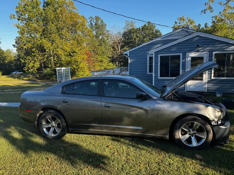 2014 Dodge Charger 7th Gen - Image 5 of 15