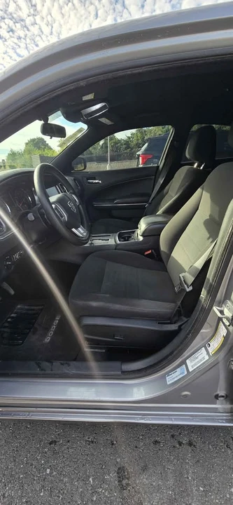 2014 Dodge Charger 7th Gen - Image 13 of 17