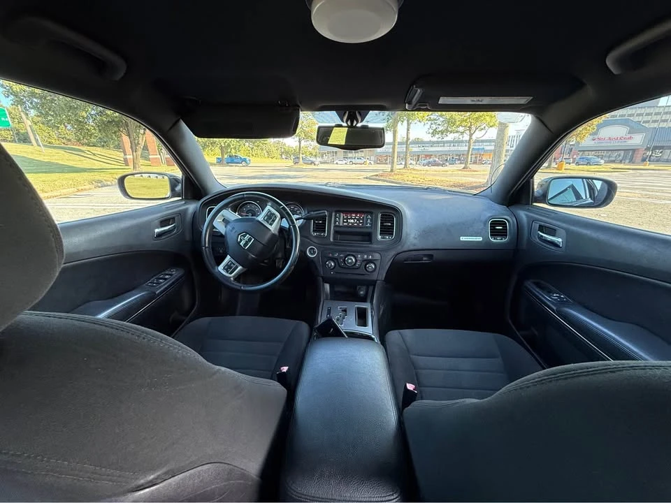 2014 Dodge Charger 7th Gen - Image 11 of 16