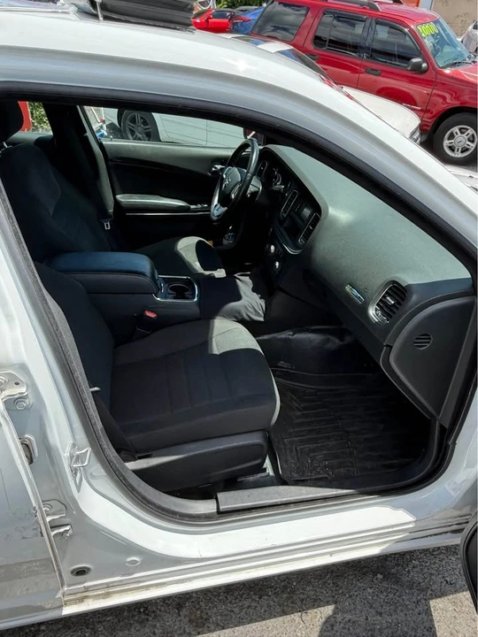 2014 Dodge Charger 7th Gen - Image 14 of 16