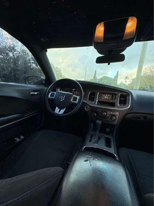 2014 Dodge Charger 7th Gen - Image 5 of 9