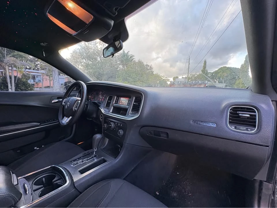 2014 Dodge Charger 7th Gen - Image 6 of 9