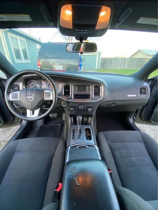 2014 Dodge Charger 7th Gen - Image 7 of 9