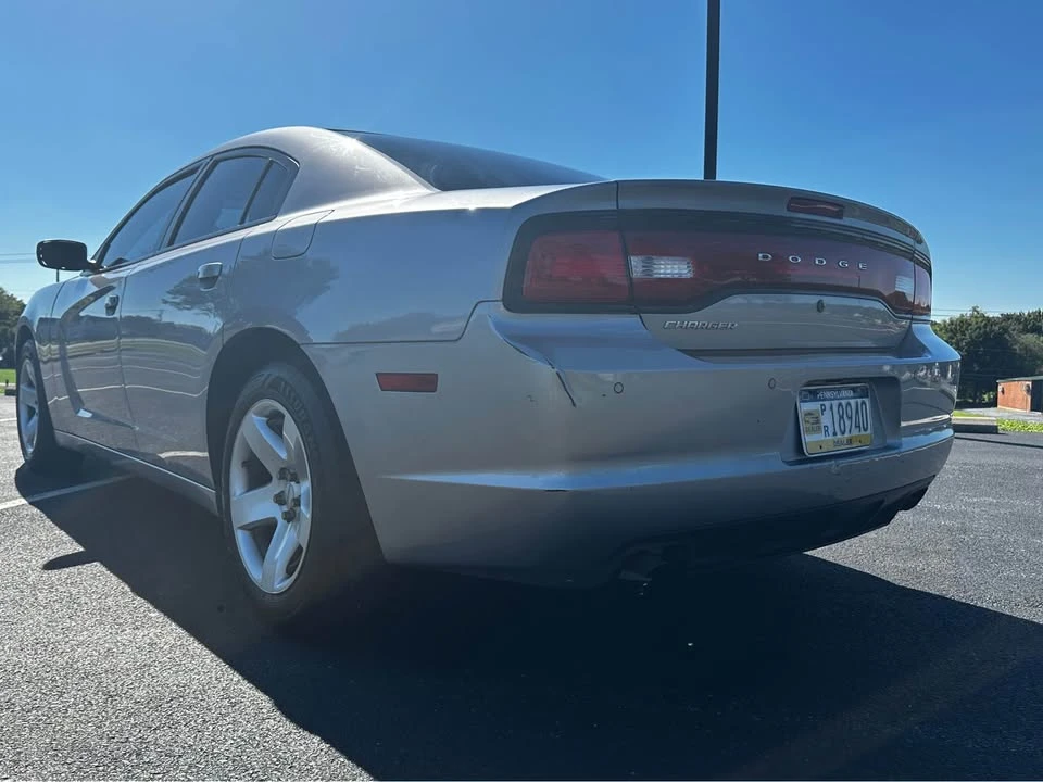 2014 Dodge Charger 7th Gen - Image 3 of 18