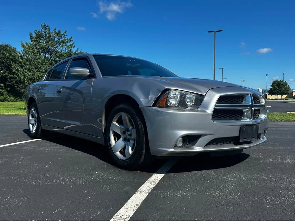 2014 Dodge Charger 7th Gen - Image 2 of 18