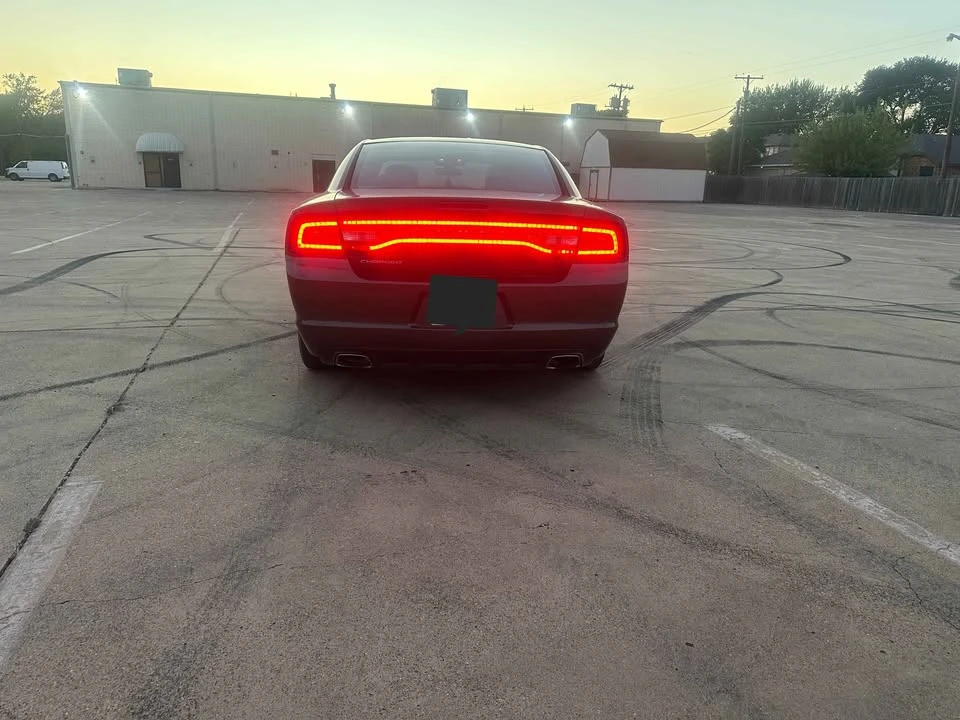 2014 Dodge Charger 7th Gen - Image 10 of 15