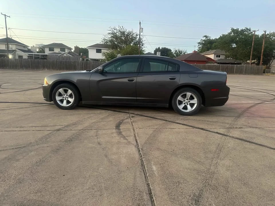 2014 Dodge Charger 7th Gen - Image 4 of 15