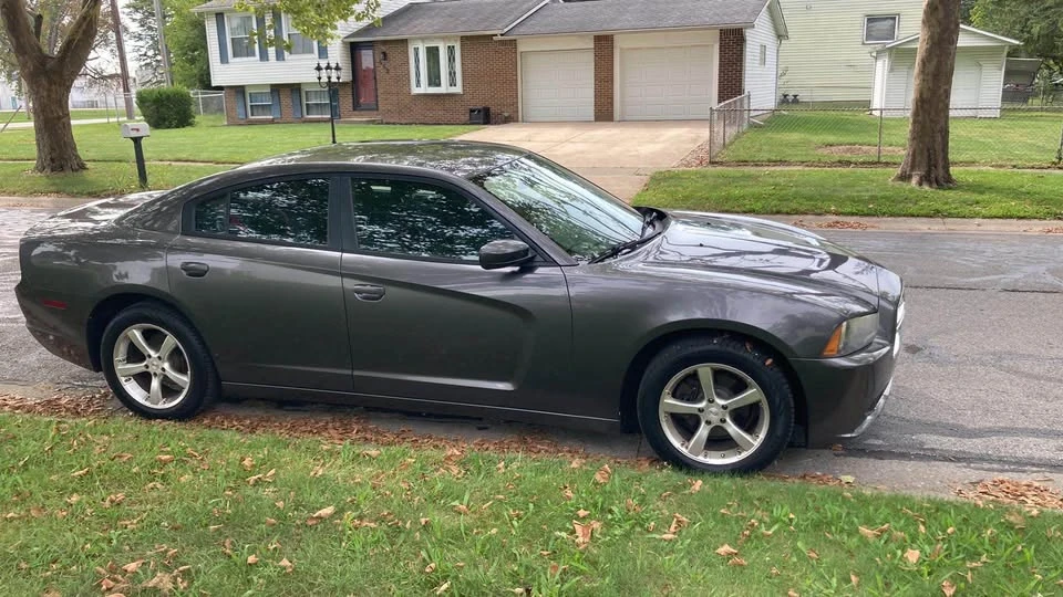 2014 Dodge Charger 7th Gen - Image 2 of 9