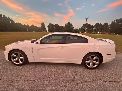 2014 Dodge Charger Sedan 4D