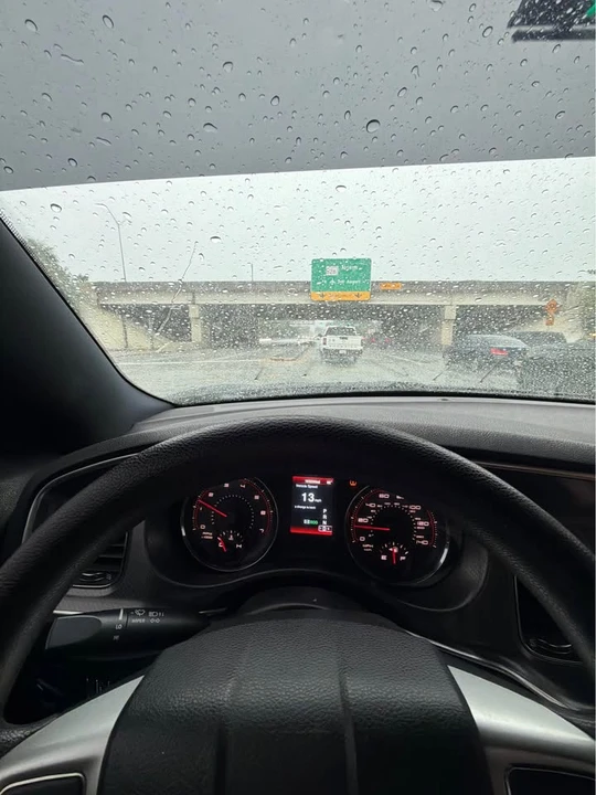 2014 Dodge Charger 7th Gen - Image 2 of 2