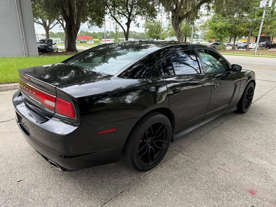 2014 Dodge Charger 7th Gen - Image 3 of 7