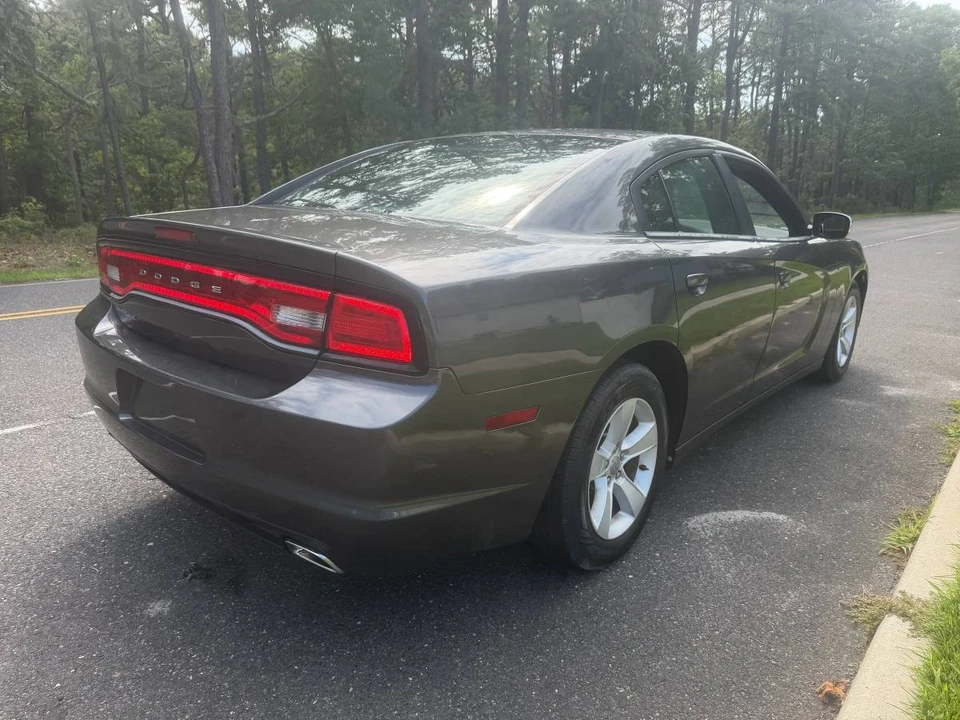 2014 Dodge Charger 7th Gen - Image 5 of 16